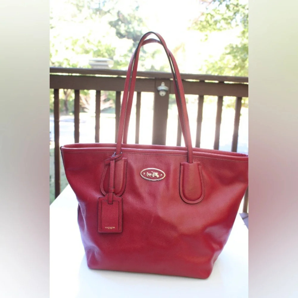 Coach Taxi Zip tote bag - Picture 16 of 16